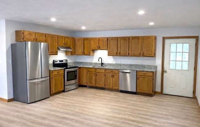 Photo - 28 South Ave Apartment