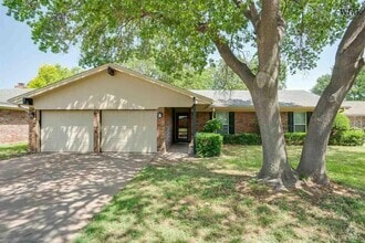 Building Photo - 2712 Miller Ct