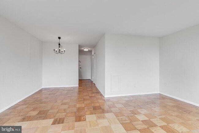 Foto del edificio - 2030 F St NW