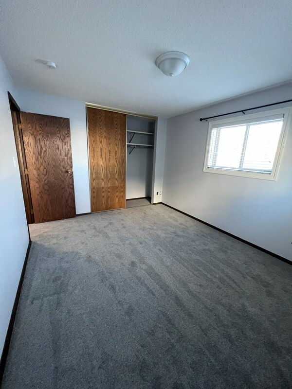 Foto del edificio - 211 W Pipestone Ave