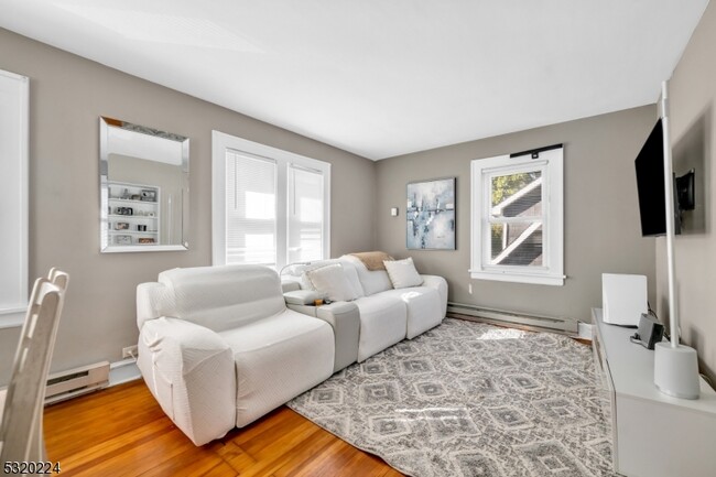 Building Photo - 36 Cortlandt Pl