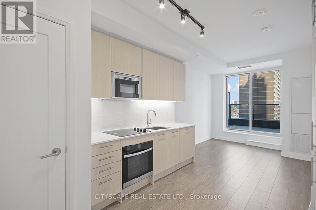 Photo du bâtiment - 286 Main St