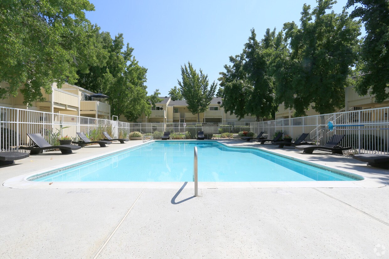 Cottage Meadows Apartments Apartments 4146 Madison Ave North Highlands, CA