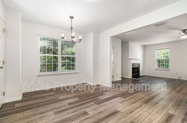 Foto del edificio - 10307 Seedling Ln