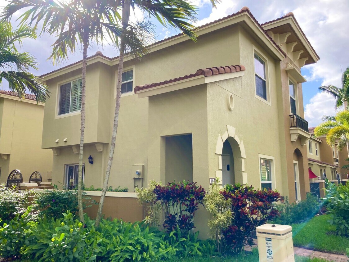 183 Monterey Bay Dr, Boynton Beach, FL 33426 Townhouse for Rent in