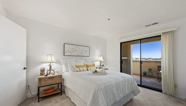 Foto del edificio - Move in Ready Condo - the perfect place fo...