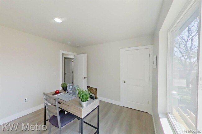 Foto del edificio - 695 Livernois St