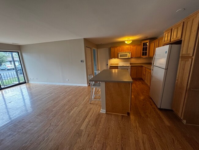 Building Photo - 10338 Parkside Ave