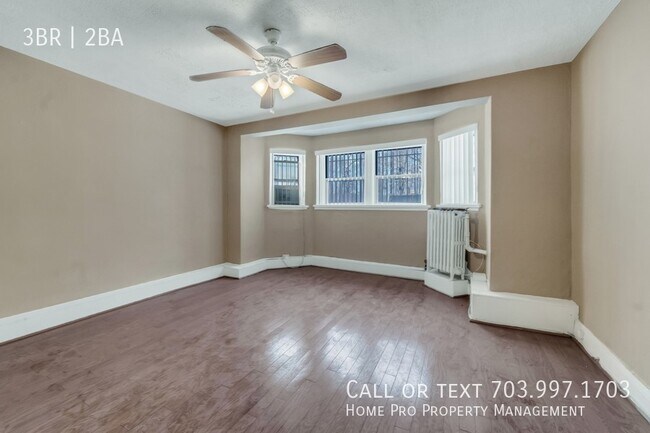 Foto del edificio - 3 Bedroom, 2 bathroom apartment outside of...