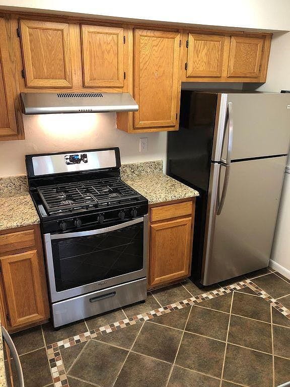 Building Photo - "Charming 2-Bed, 2-Bath Princeton Haven wi...