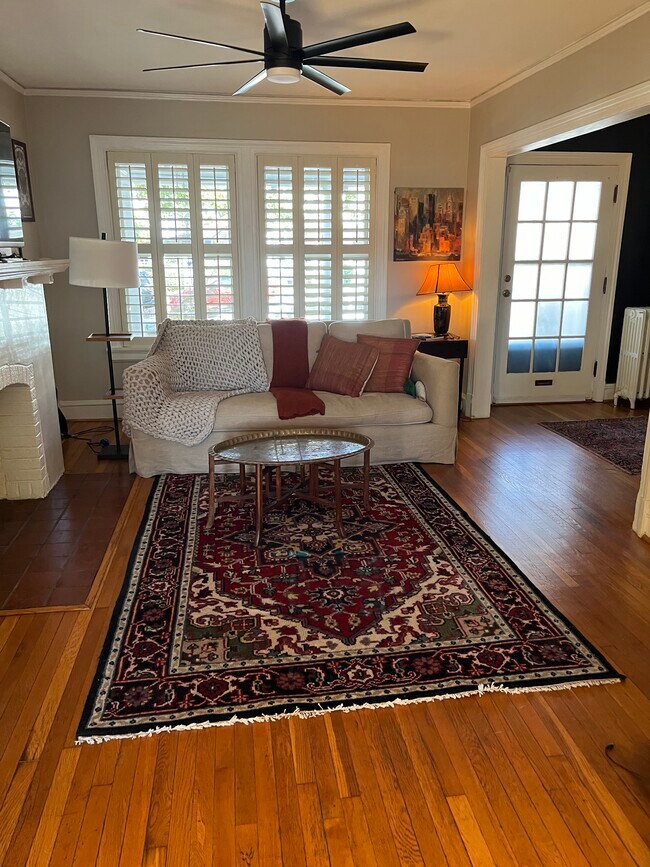 Foto del edificio - 3411 Ellwood Ave