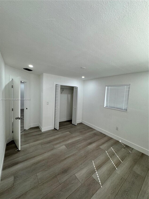 Foto principal - 1829 NW 46th St