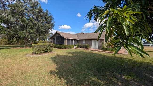 Building Photo - 408 Lexington Dr