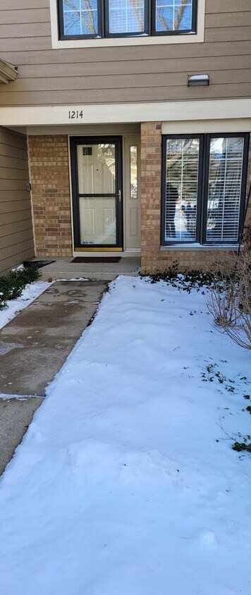 Primary Photo - 1214 Gulfstream Pkwy