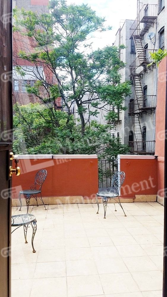 Foto del edificio - 1700 Lexington Ave
