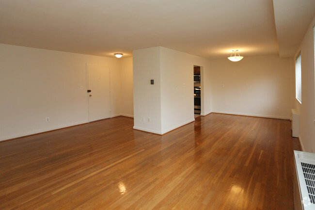 Interior Photo - Bradley View