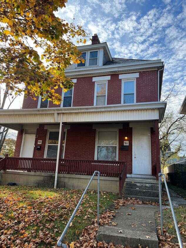 Primary Photo - 911-913 Linwood Ave