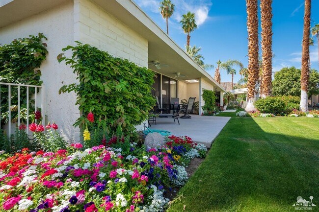 Foto del edificio - 45795 Hopi Rd