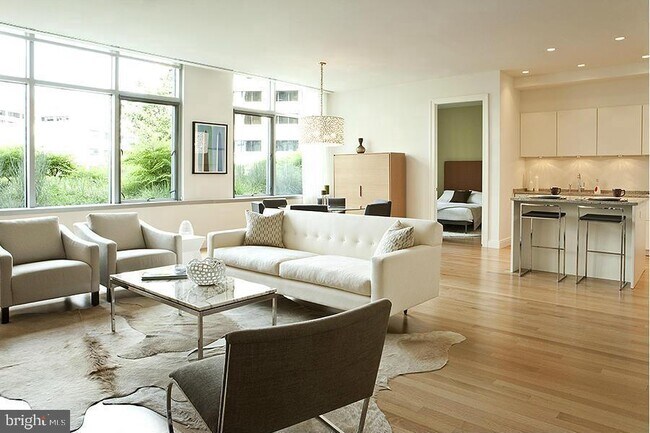 Foto del edificio - 1177 22nd St NW