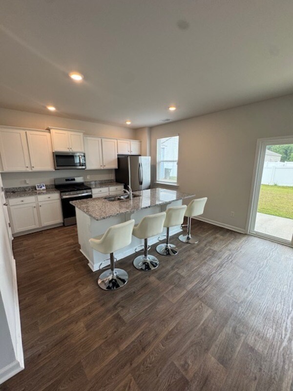 Building Photo - 204 Wild Strawberry Ln