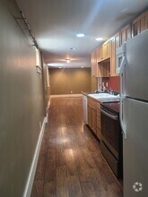 Building Photo - 401 S Tracy Ave