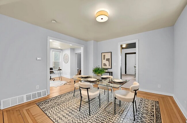 Foto del edificio - 2812 N Pierce St