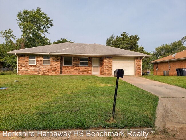 Foto del edificio - 3 br, 1.5 bath House - 202 Butler Drive