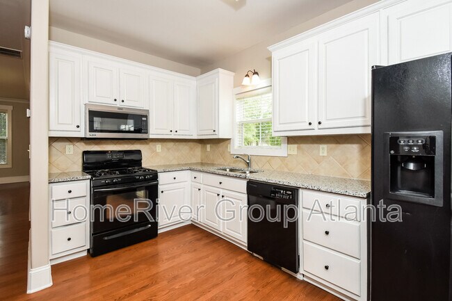 Building Photo - 100 Orchard Dr