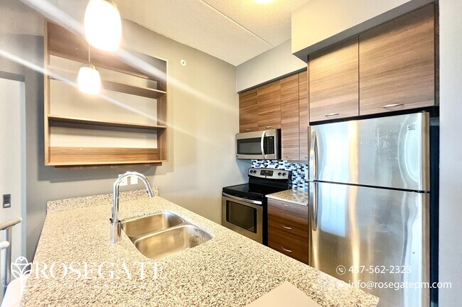 Building Photo - Modern 1-Bedroom Condo in Waterloo – 550 S...