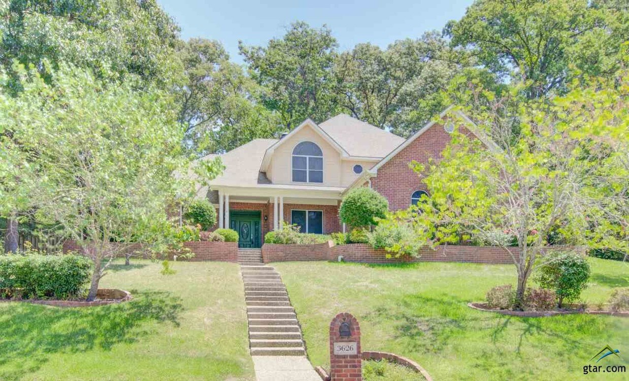 Primary Photo - 3626 River Oaks Ct
