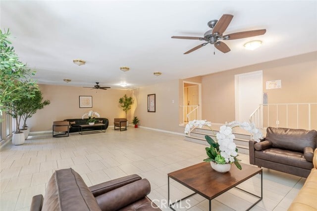 Foto del edificio - 14141 Dickens St