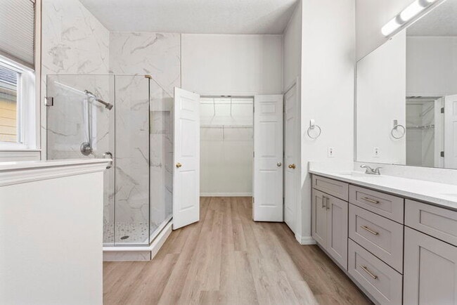 Building Photo - Centrally Located in Celebration Village