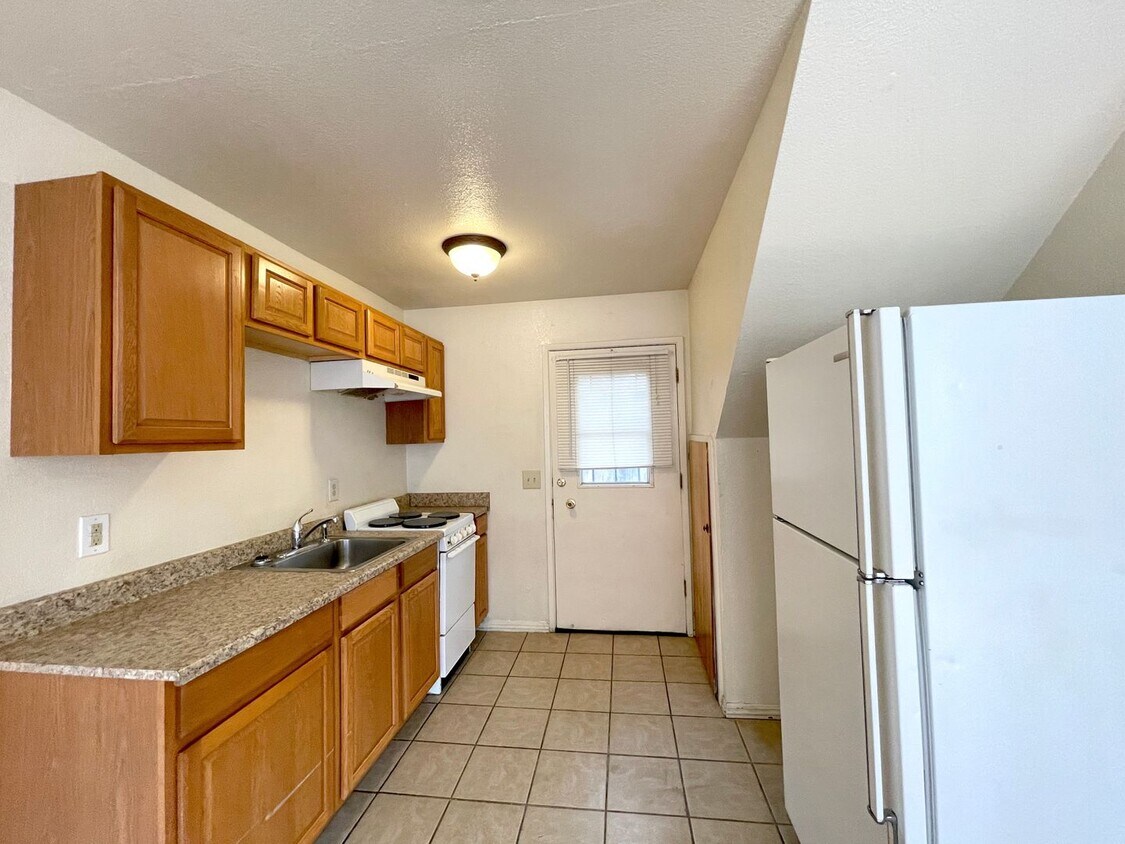 Primary Photo - 1 Bedroom, 1 Bath 2-story Townhome