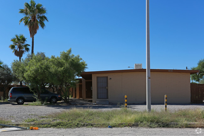 Building Photo - 28th Street Apartments