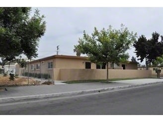 Building Photo - 461 West Ave