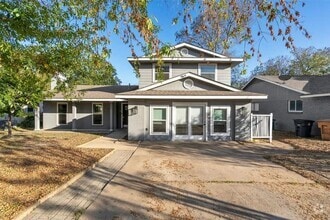 Building Photo - 6509 Sunstrip Dr