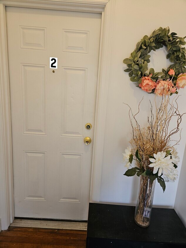 Foto principal - 68 Llewellyn Ave