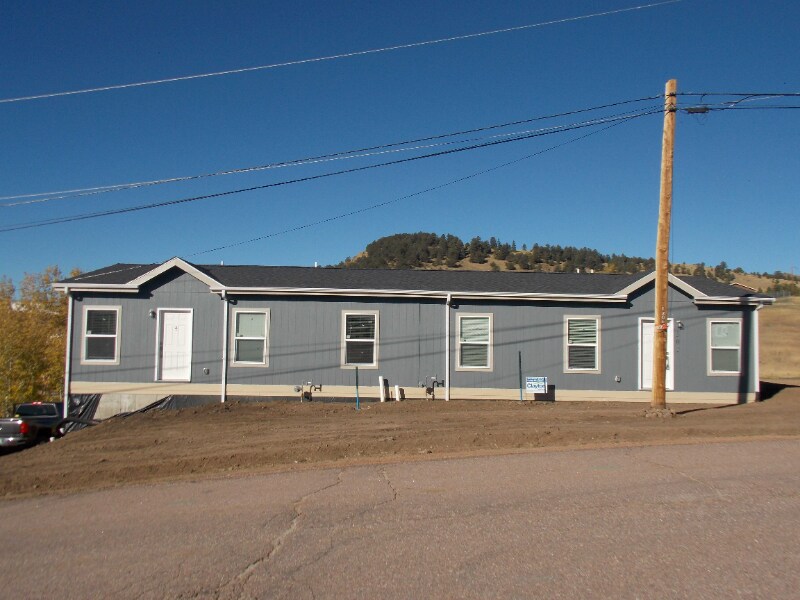 Primary Photo - 302 W El Paso Ave