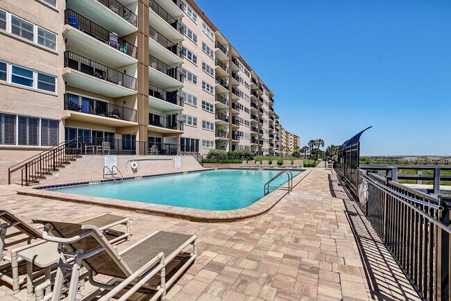 Foto del edificio - 3350 S Fletcher Ave