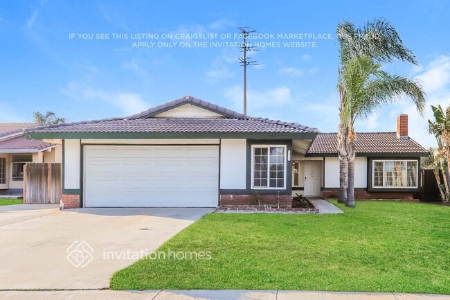 Building Photo - 6635 Solano Dr