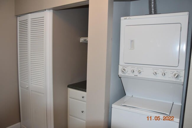 Photo - 2504 Woodgate Blvd Townhome