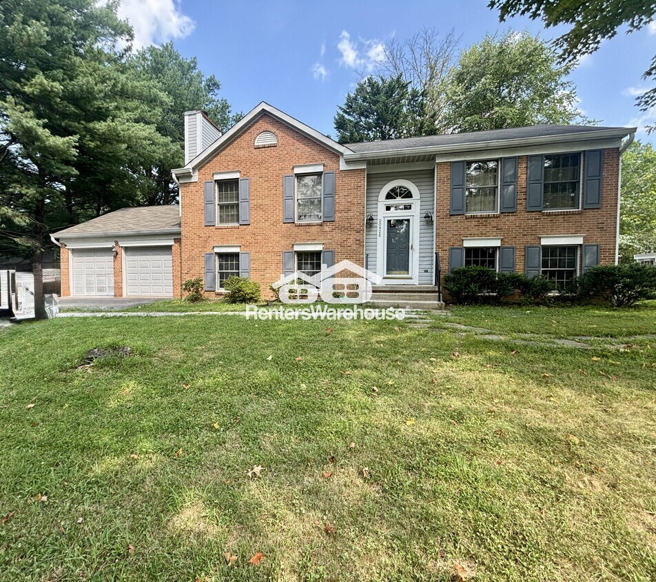 Primary Photo - 20925 Shakespeare Dr