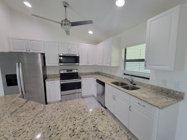 Foto del edificio - 322 SW 23rd St