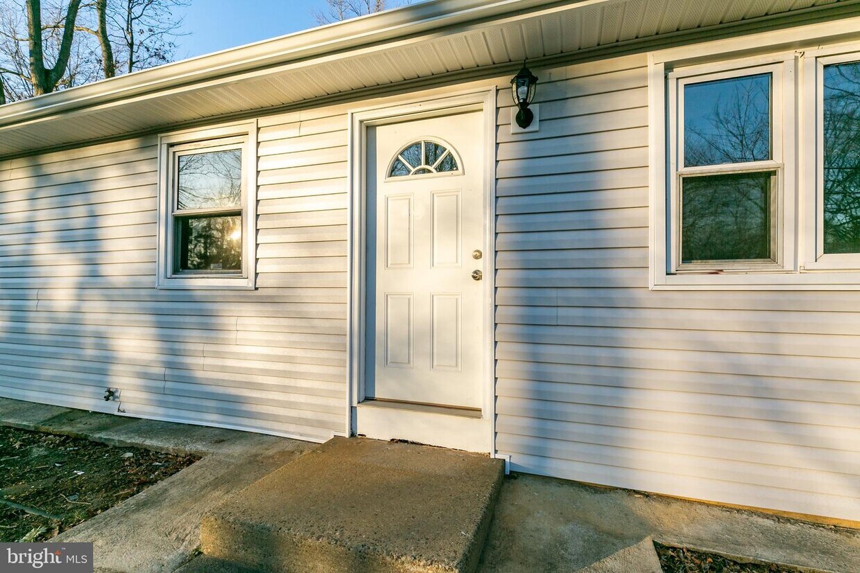 Foto principal - 258 Camden Ave