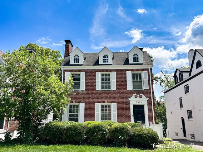Building Photo - 3434 Ault View Ave