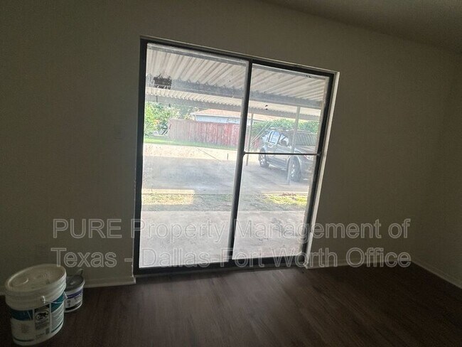 Foto del edificio - 1126 Highbush Dr