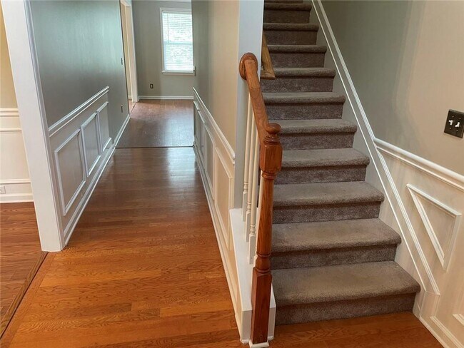 Foto del edificio - 807 Slope Creek Way