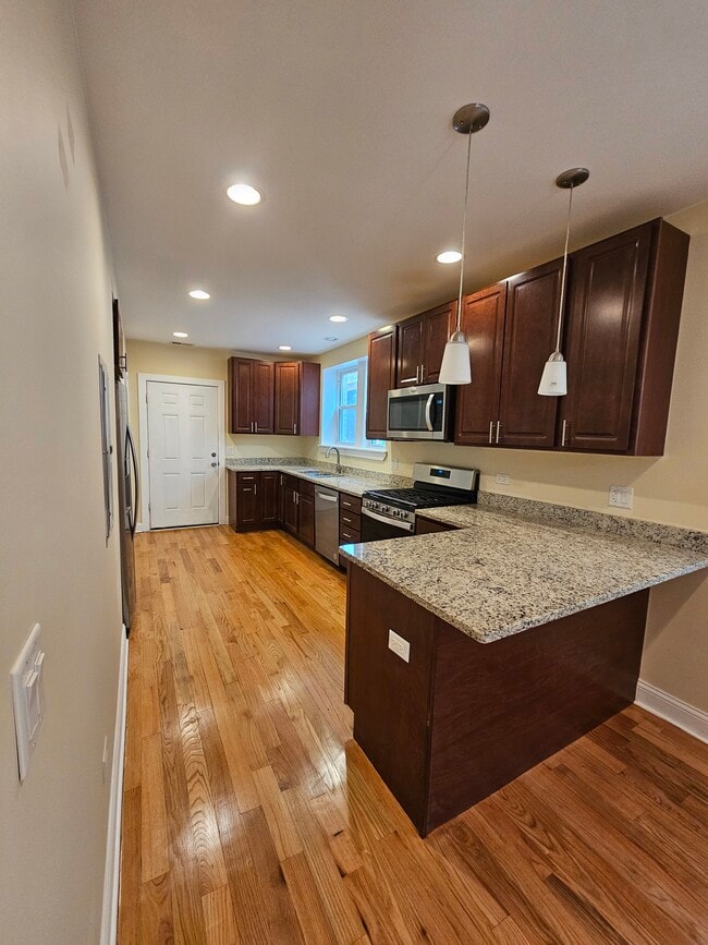 Foto del edificio - 6317 N Washtenaw Ave