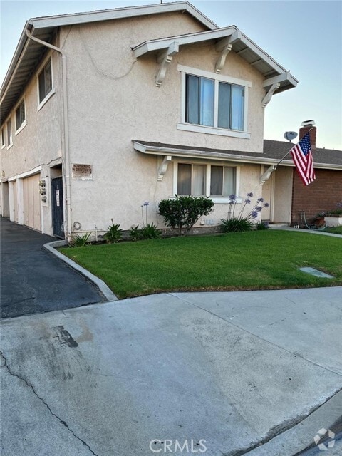 Building Photo - 313 Wilma Cir