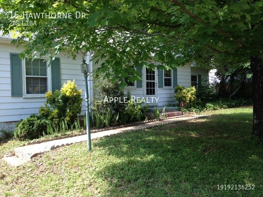Primary Photo - 15 Hawthorne Dr